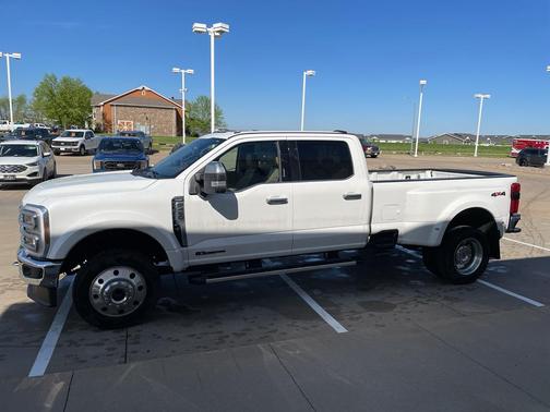 2024 Ford F-450 Lariat