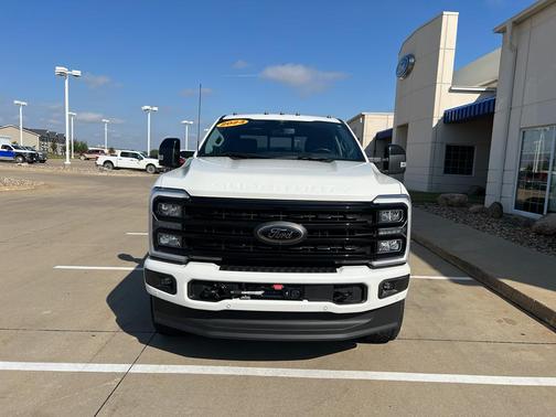2023 Ford F-350 Lariat Super Duty