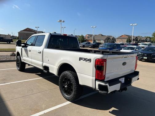 2023 Ford F-350 Lariat Super Duty