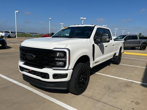 2023 Ford F-350 Lariat Super Duty