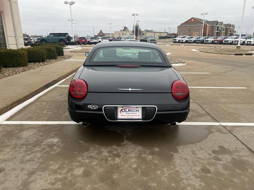 2002 Ford Thunderbird Deluxe