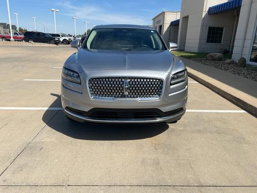Silver Radiance 2023 Lincoln Nautilus Reserve