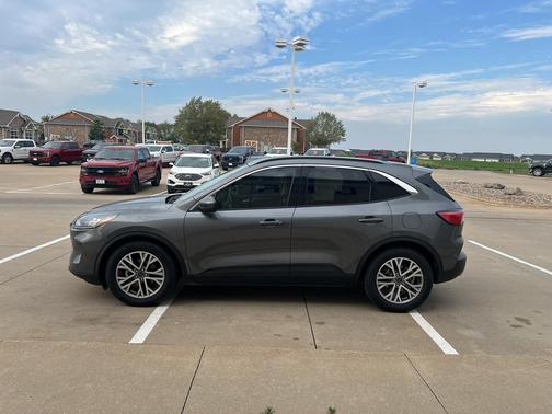 2021 Ford Escape SEL