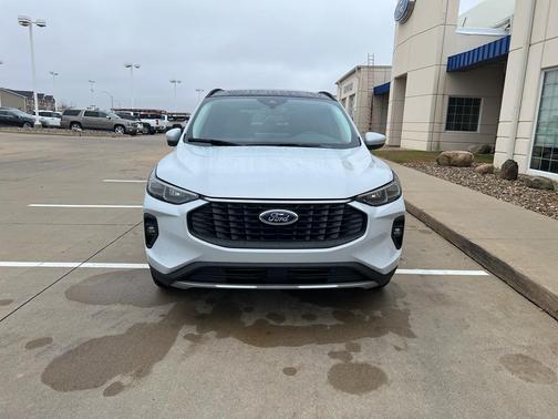 2026 Ford Escape Platinum