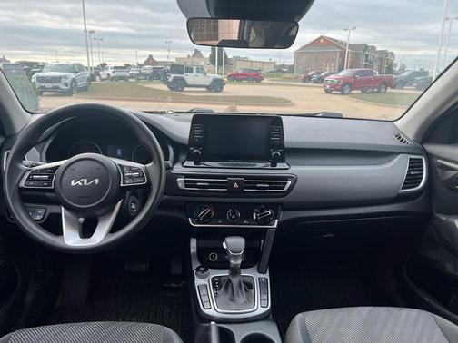 2022 Kia Seltos LX