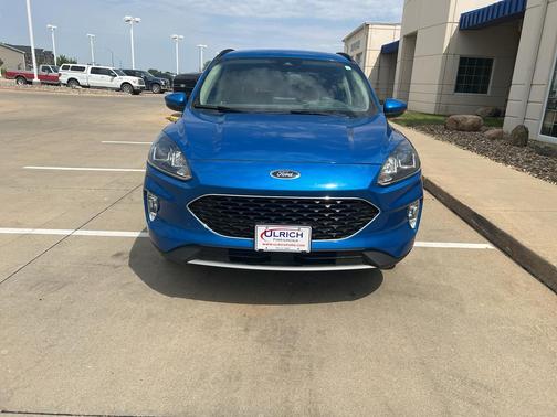 Velocity Blue Metallic 2020 Ford Escape SEL