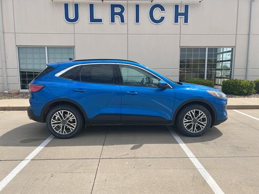 Velocity Blue Metallic 2020 Ford Escape SEL