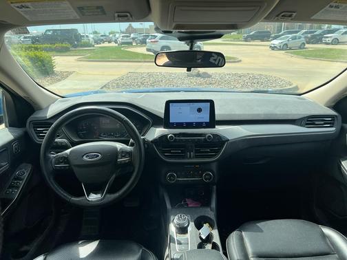 Velocity Blue Metallic 2020 Ford Escape SEL