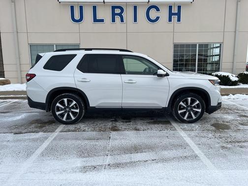 2025 Honda Pilot Touring