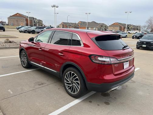 2020 Lincoln Nautilus Reserve