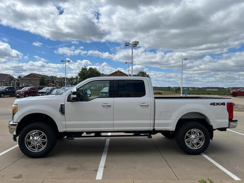 2017 Ford F-250 XLT