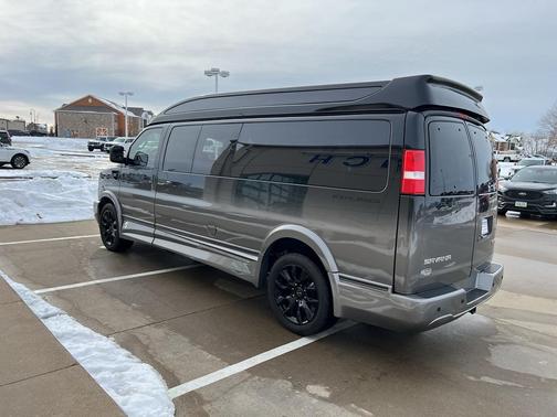 2022 GMC Savana 2500 Work Van