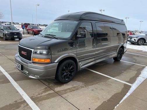 2022 GMC Savana 2500 Work Van