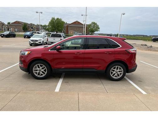 Rapid Red Metallic Tinted Clearcoat 2024 Ford Edge SEL