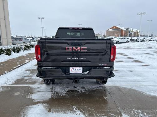 2021 GMC Sierra 2500 AT4