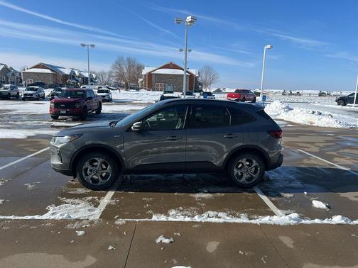 2026 Ford Escape ST-Line