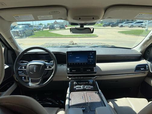 STARLIGHT GRAY METALLIC PC 2024 Lincoln Navigator PREMIERE