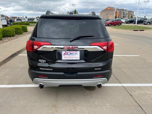 2018 GMC Acadia SLE-2