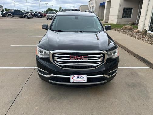 2018 GMC Acadia SLE-2