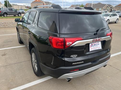 2018 GMC Acadia SLE-2
