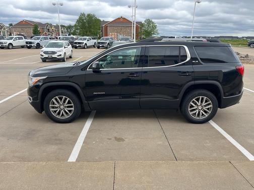 2018 GMC Acadia SLE-2