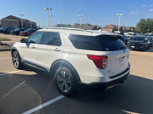 2020 Ford Explorer Platinum