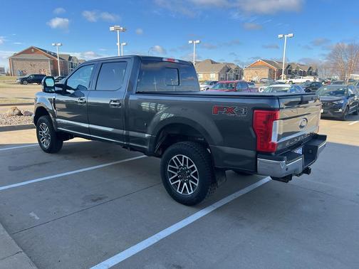 2017 Ford F-250 Lariat