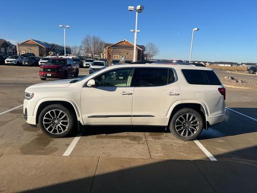 2021 GMC Acadia Denali