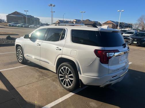 2021 GMC Acadia Denali