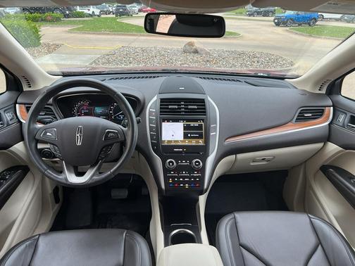 Ruby Red Metallic Tinted Clearcoat 2016 Lincoln MKC Reserve