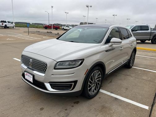 2019 Lincoln Nautilus Reserve