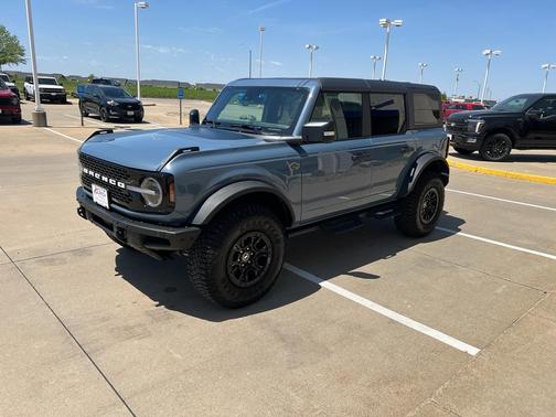 Azure Gray Metallic 2024 Ford Bronco Wildtrak