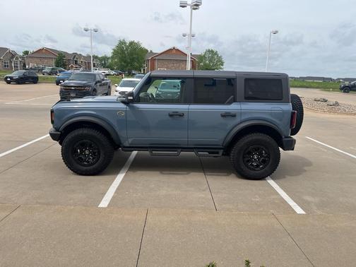 Azure Gray Metallic 2024 Ford Bronco Wildtrak