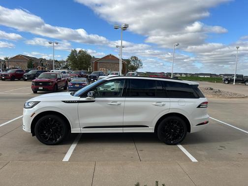 2025 Lincoln Aviator Reserve AWD