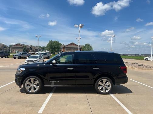 2022 Ford Expedition Platinum