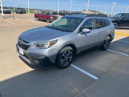 Ice Silver Metallic 2020 Subaru Outback Limited
