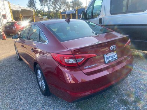 2016 Hyundai SONATA SE