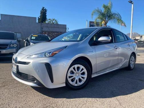 2020 Toyota Prius LE