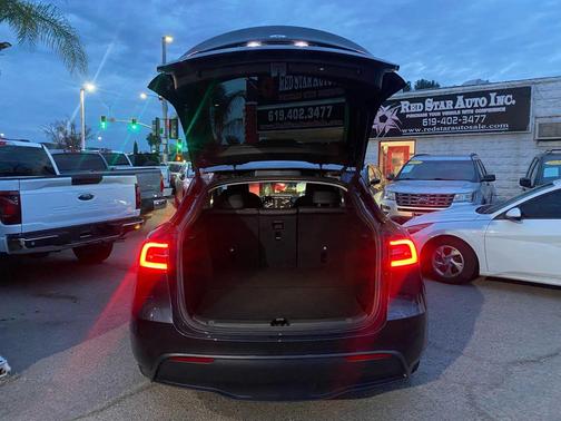 2024 Tesla Model Y Standard Sport Utility 4D