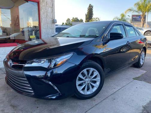 2016 Toyota Camry LE