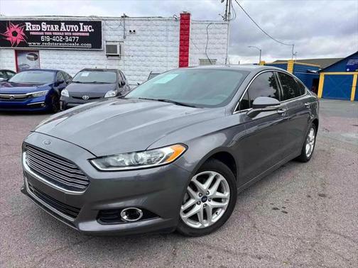 2014 Ford Fusion SE