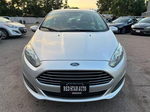 2016 Ford Fiesta SE