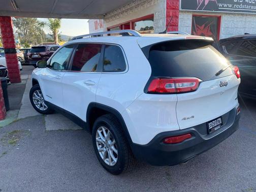 2015 Jeep Cherokee Sport
