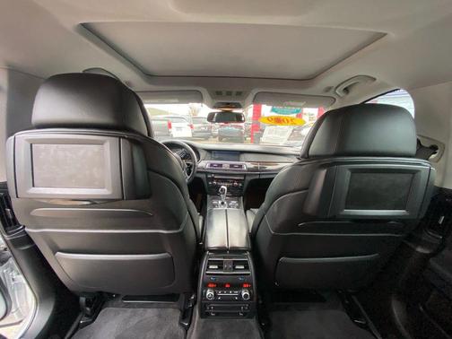 2009 BMW 750 Li