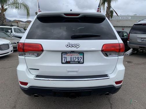 Photo 3 of 32 of 2015 Jeep Grand Cherokee Limited