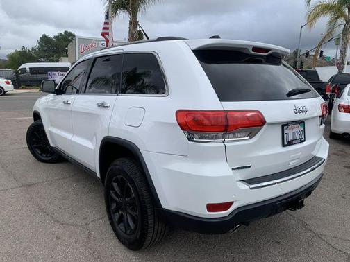 Photo 5 of 32 of 2015 Jeep Grand Cherokee Limited