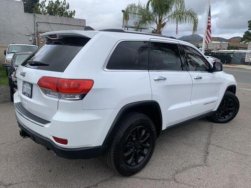 Photo 2 of 32 of 2015 Jeep Grand Cherokee Limited