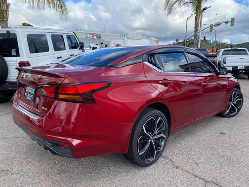 2023 Nissan Altima SR Intelligent AWD