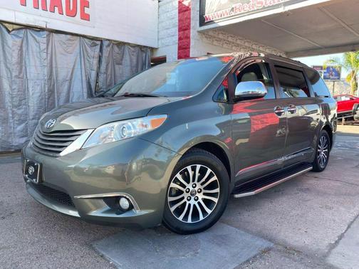 2014 Toyota Sienna XLE