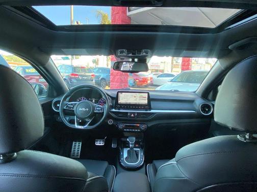 Snow White Pearl 2022 Kia Forte GT-Line